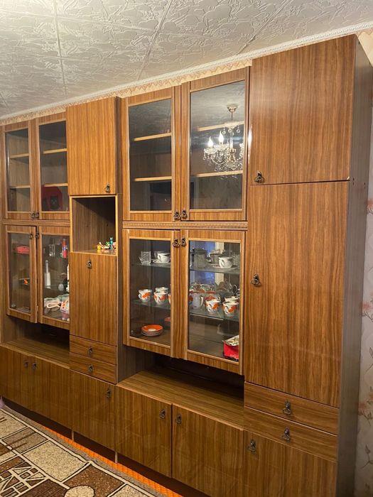 Шкаф-стенка с антресолями