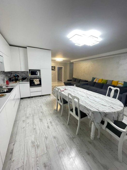 Продам 3-комн квартиру в новостройке по пр. Республики ЖК Шапагат