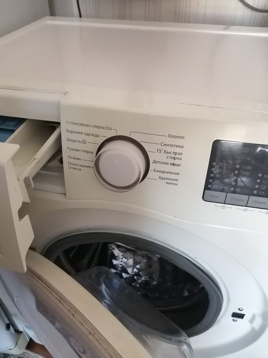 Продам стиральную машинку