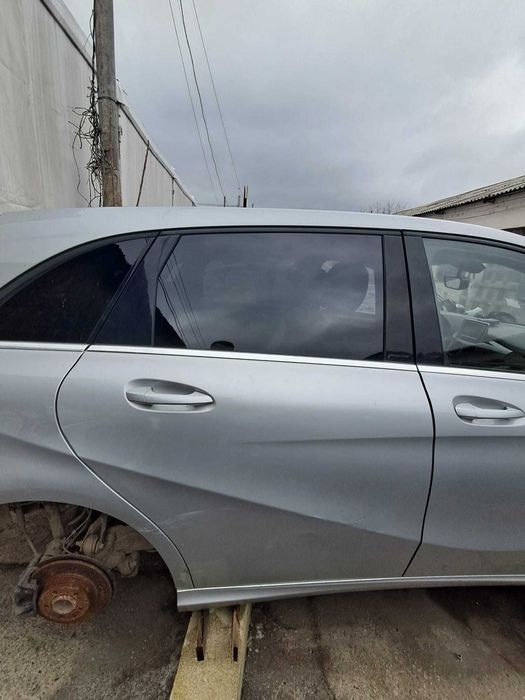 geam usa dreapta spate Mercedes B-Class w246 1.8 CDI ,an 2012