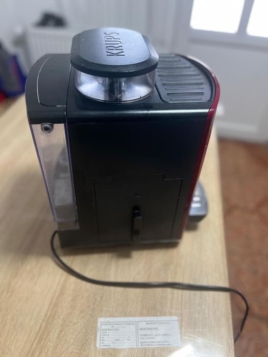 Vând espressor Krups