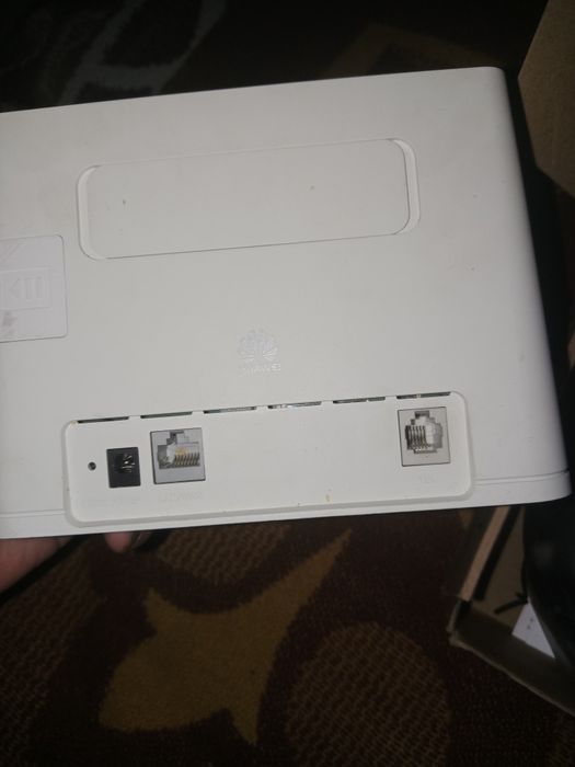 Роутер вайфай Huawei