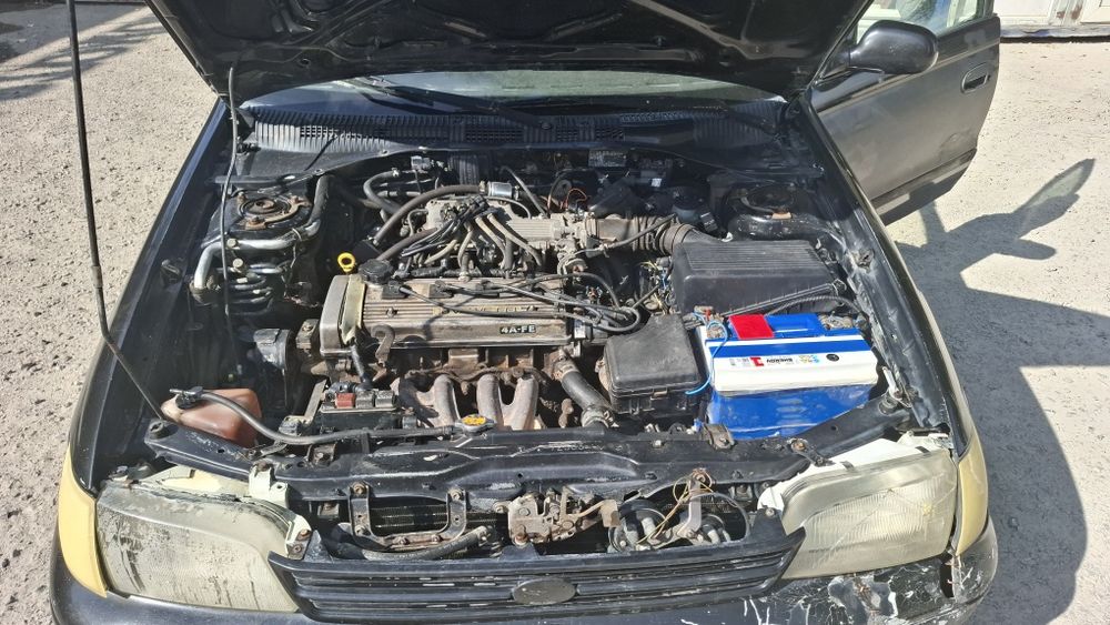 Таиота Карина Е 1995 газ