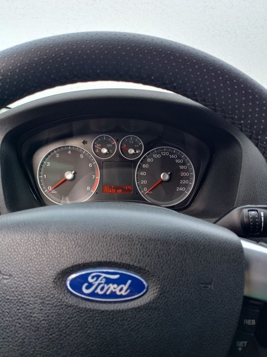 Ford focus Mk2 foarte întreținut