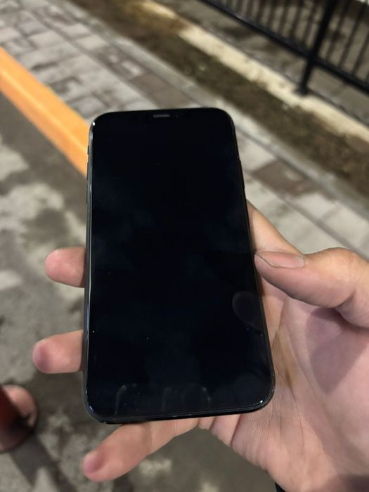 Продается iphone XR 128гб срочно