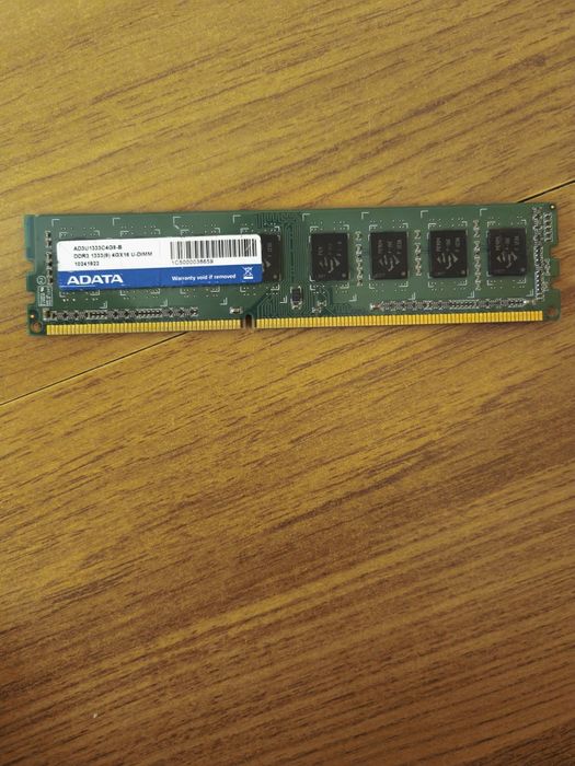 DDR3 de 20 GB(5X4GB) și 10 GB(5X2GB) 1600 și 1333