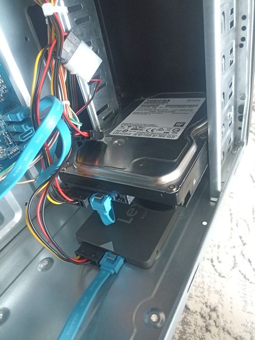 GIGA H61+i5-2500+DDR3 8GB+SSD 128GB+HDD 1TB