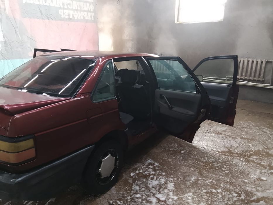 Автомобиль пассат б3