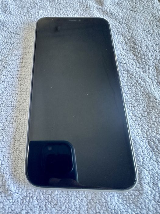 iPhone 11 128GB alb