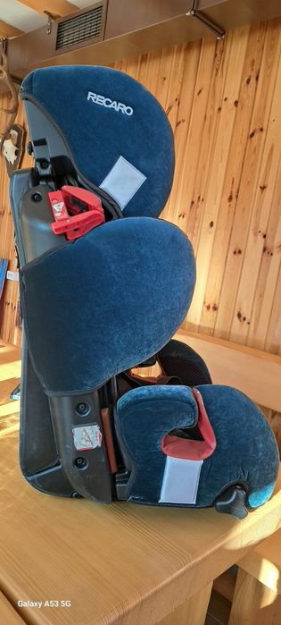 Столче за кола RECARO