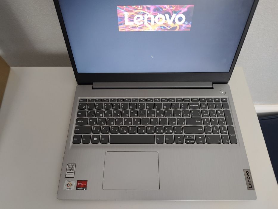 Продам ноутбук Lenovo