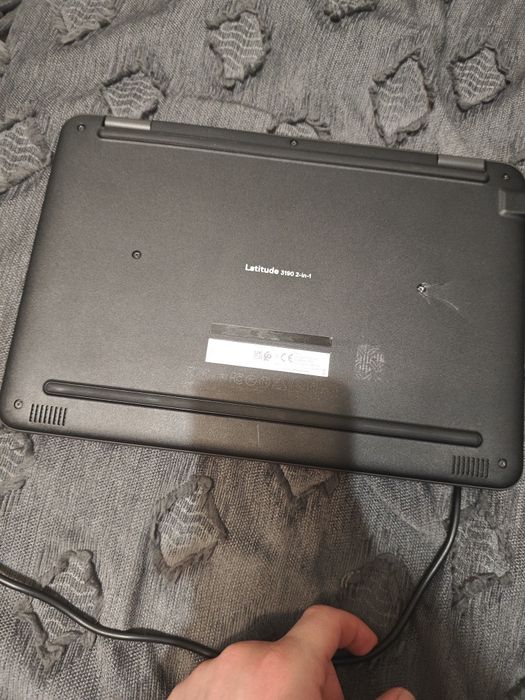 (Цена по договаряне !)Лаптоп/Таблет има Тъчскрийн Dell latitude 3190 2