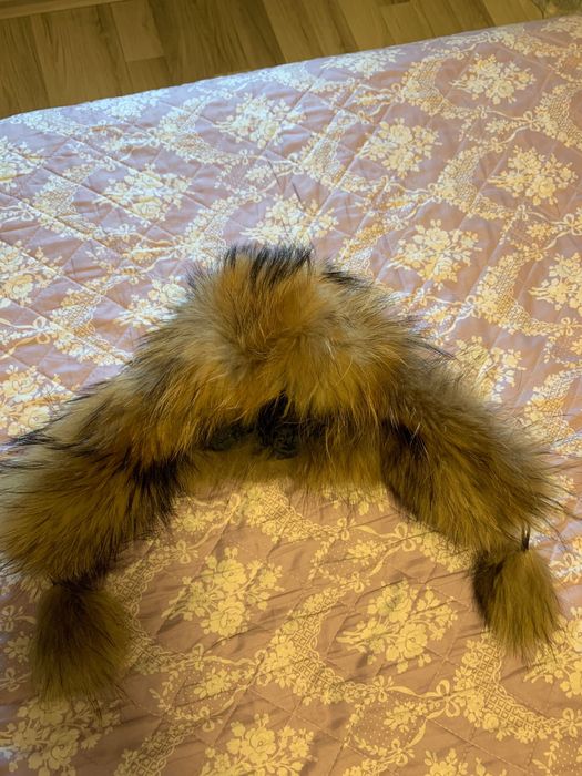 Дамска шапка/ушанка от естествена кожа и енот/ ракун