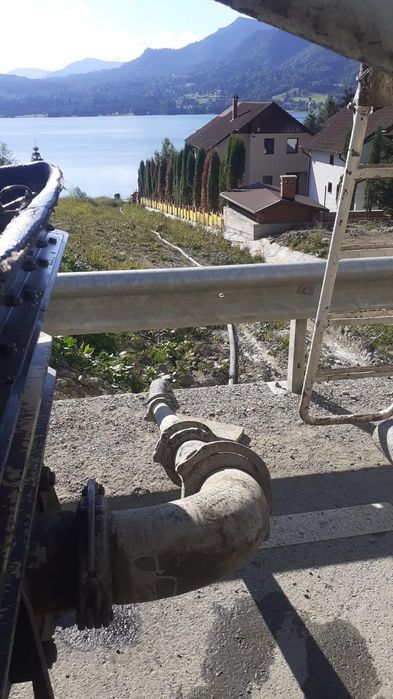 Изпомпване на бетон на трудно достъпни места