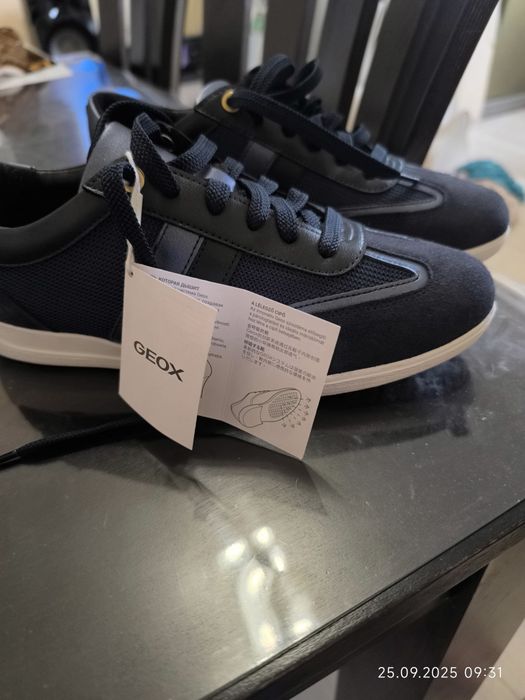Маратонки Geox 38 номер