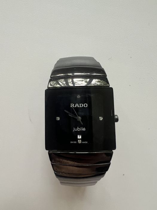Часы RADO черного цвета