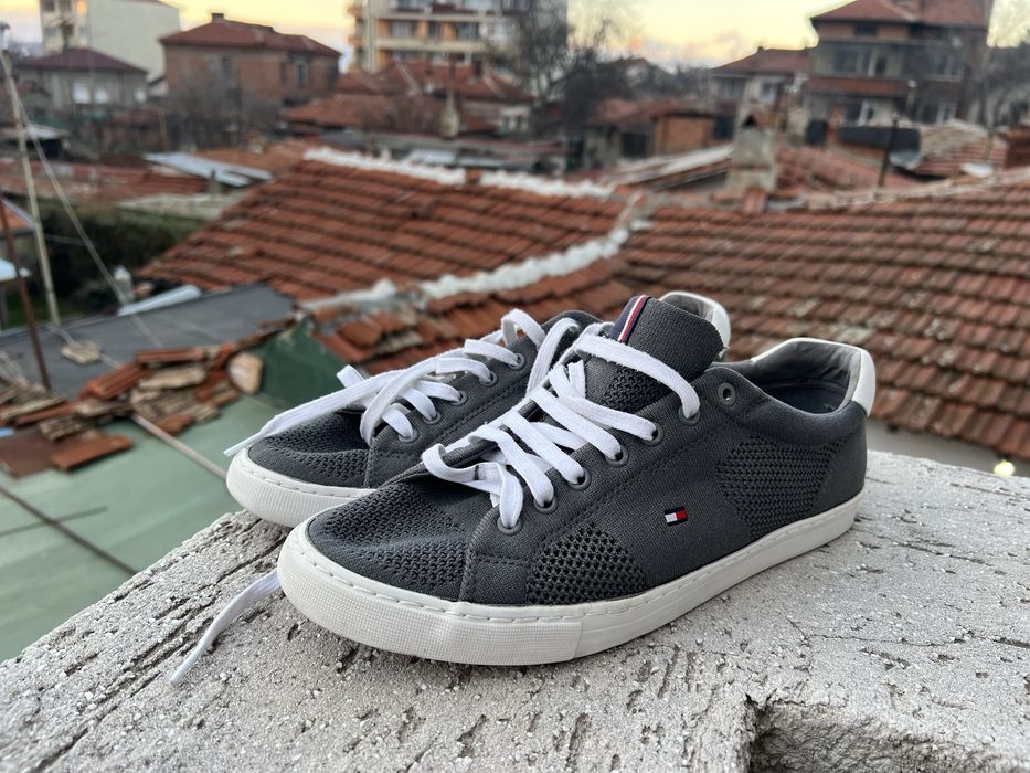 Tommy Hilfiger Gray 44