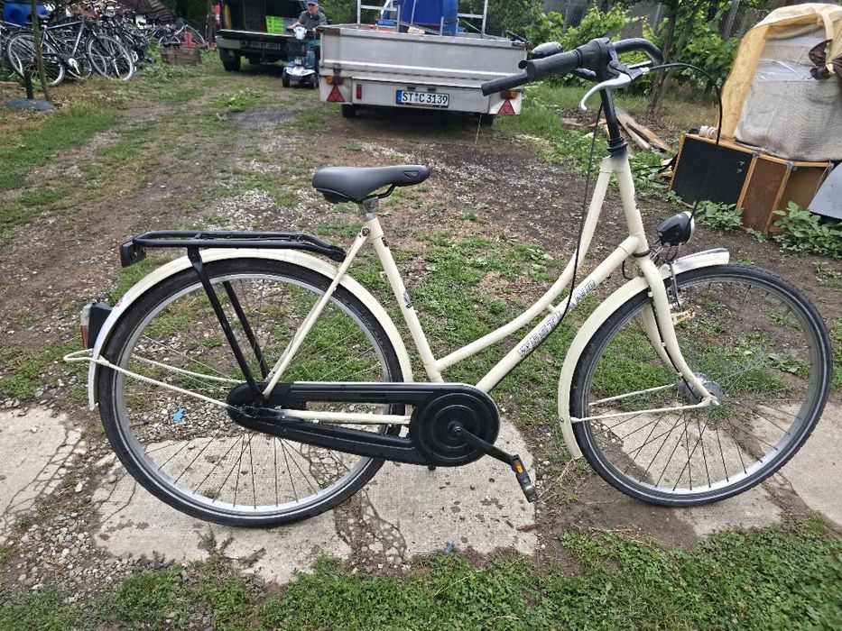 Vând multe biciclete