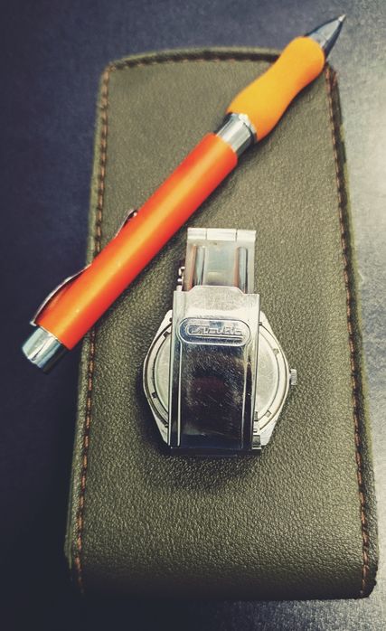 Советские мужские часы «Слава Спортивные» кварцевые, на батарейке