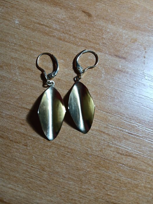 Cercei aur 8k marcaj 333 , 1.92 gr , pret 260 lei gr , 500 lei