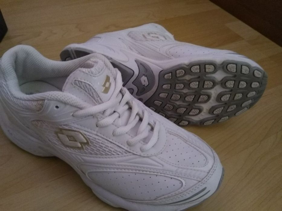 Дамски маратонки lotto