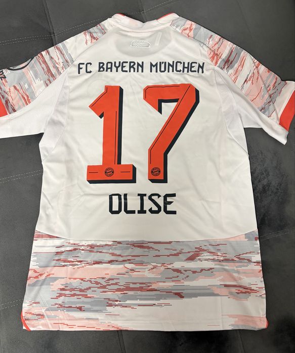 tricou fotbal jersey Bayern Munchen Olise 17 25/26 away
