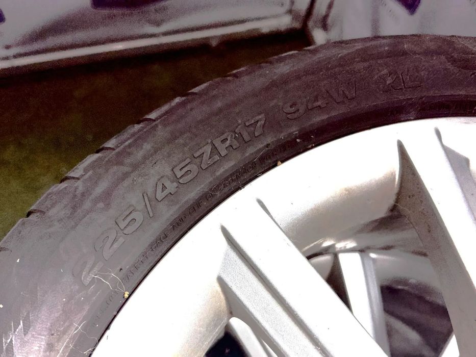 JANTE SKODA R17 / 5x112 / SUPERB 2 / 225 /45 ZR17 94W XL / 7JX17H2 ET49 / 3824+ CAUCIUCURI (X4)