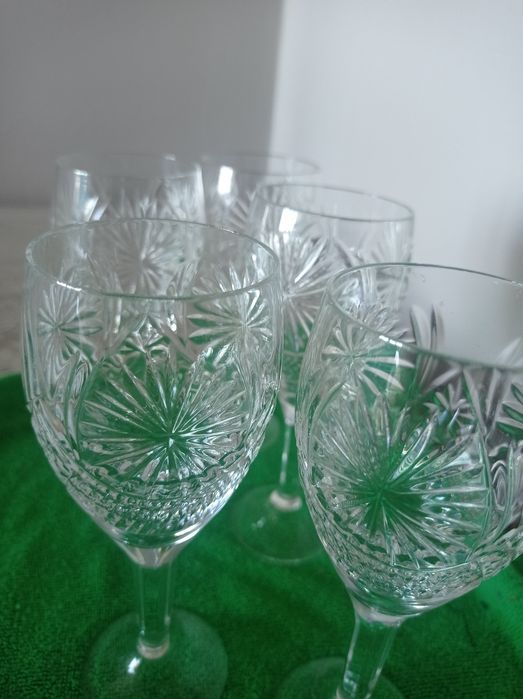 Продаются хрустальные фужеры