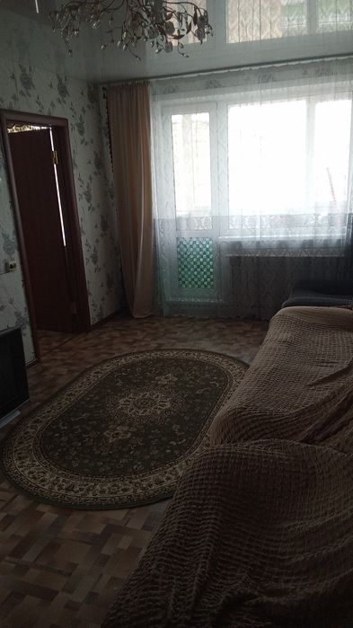 Продаю 4 комнатную квартиру