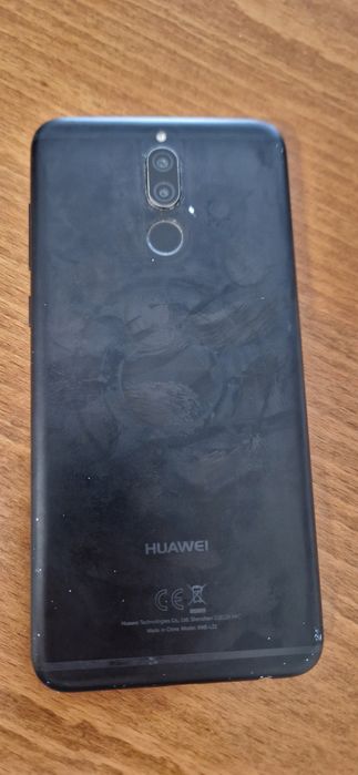 Huawei P10 lite.