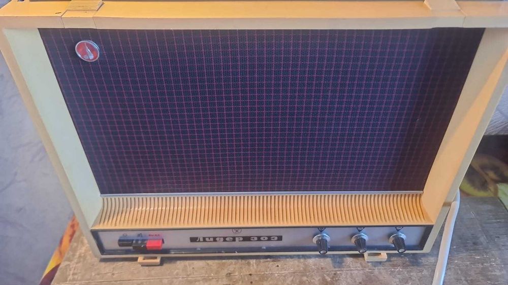 Электрофон Лидер 303, СССР