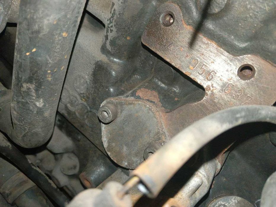 Двигатель ACC Volkswagen Golf 1H1 бек