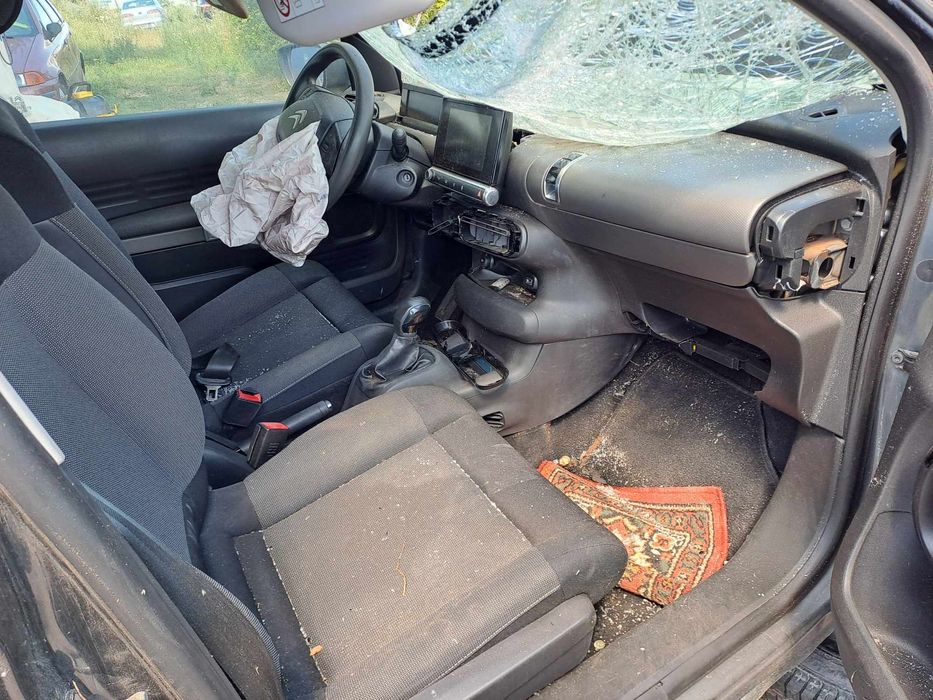 Ситроен Ц4 кактус на части 1.2