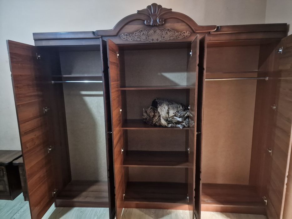 Продаётся отличный мебель Яхши холатдаги мебель сотилади.