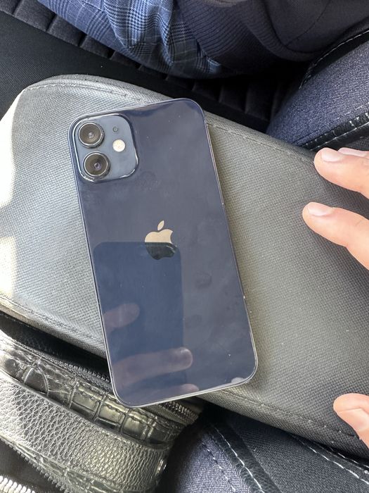 Iphone 12 mini sotiladi