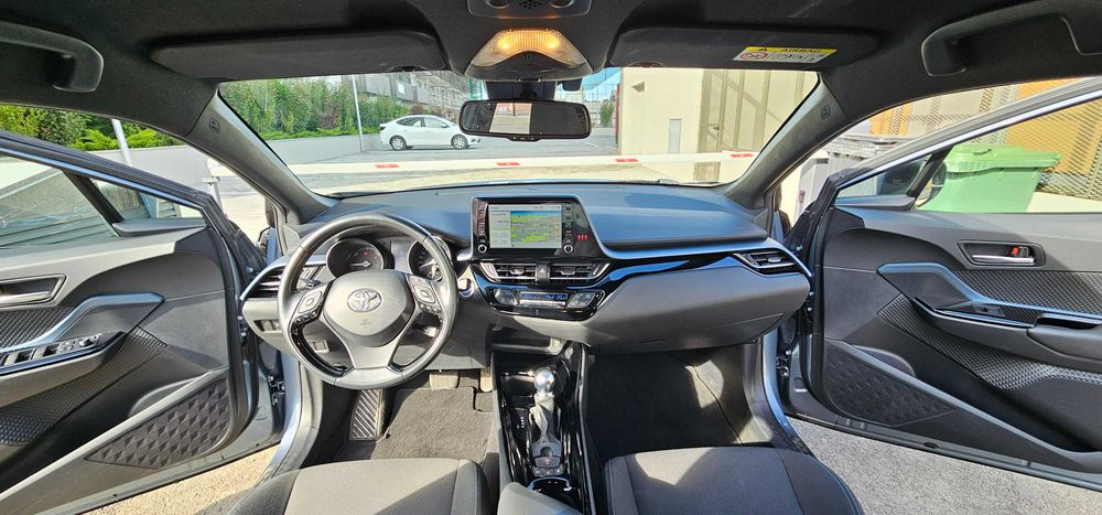 Toyota C-HR 2.0 VVT-i Dynamic (184CP) - Hybrid - Automata (e-CVT)