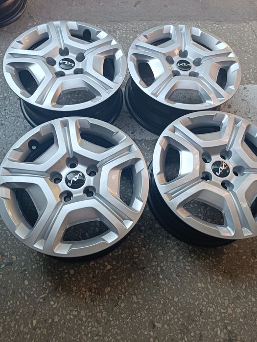 Kia Sonet yengi R 16 diska+kalpaki bn sotiladi obmen bor