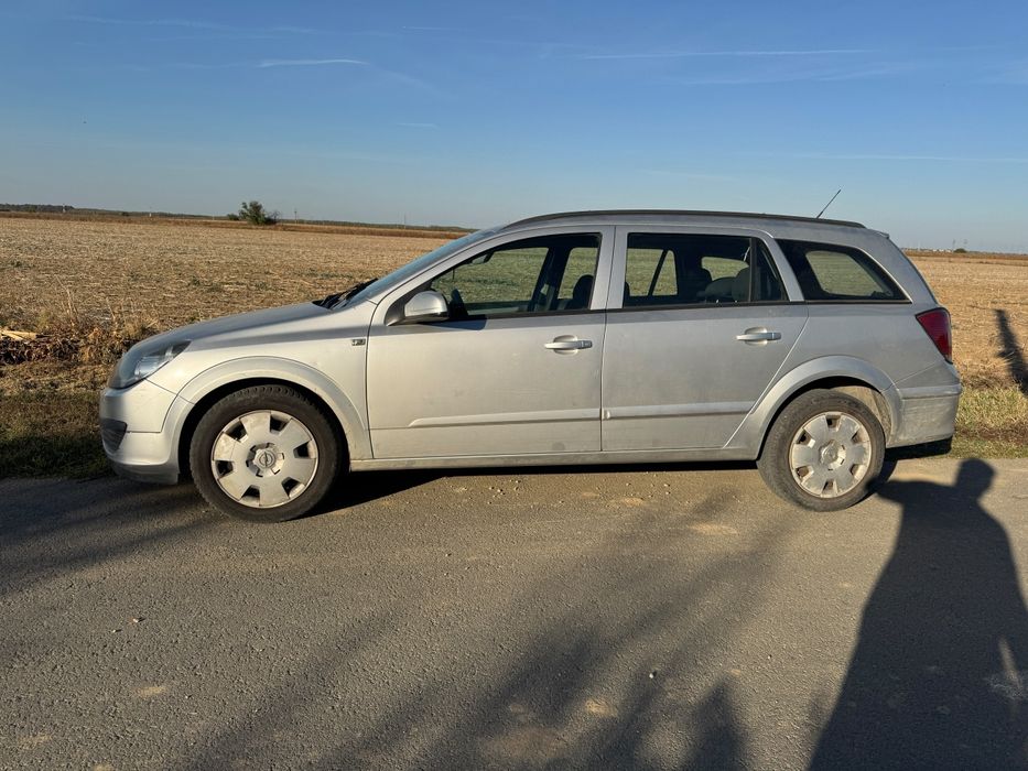 Opel astra h 1.3  4000ron