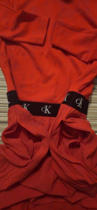 Rochie roșie Calvin Klein Jeans - Mărimea S (2021)