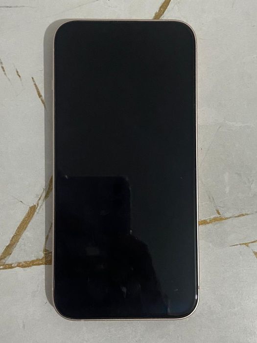 Iphone 13 розовый