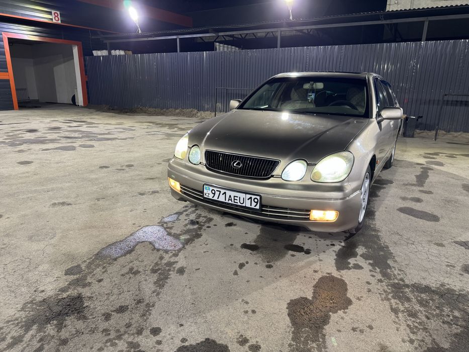 Продам машину Lexsus gs 300 машина в хтс