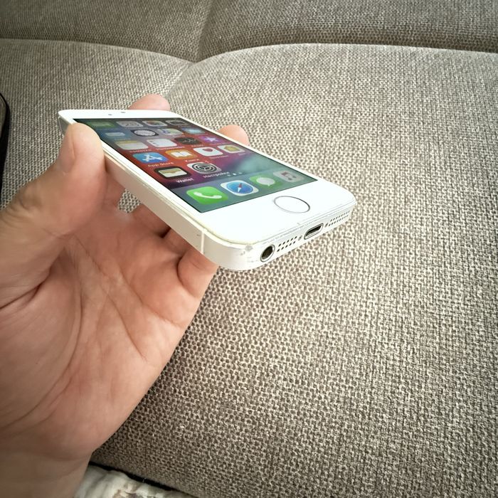 iPhone 5S, 64 Gb, серебристый