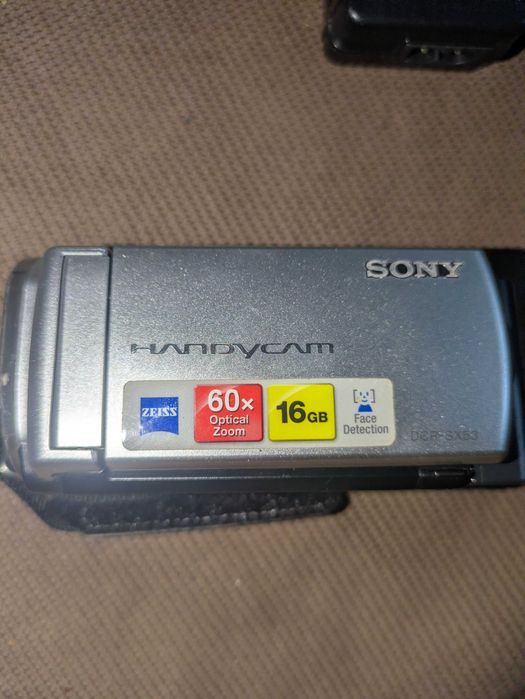 Pachet Complet Cameră Video Sony DCR-SX53E Carl Zeiss - Funcțională