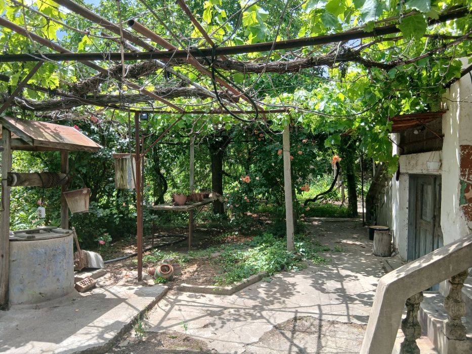 Продава се къща в сели Караново