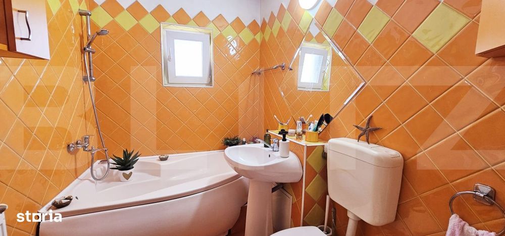 Apartament cu 3 camere, decomandat, str.Mikes Kelemen