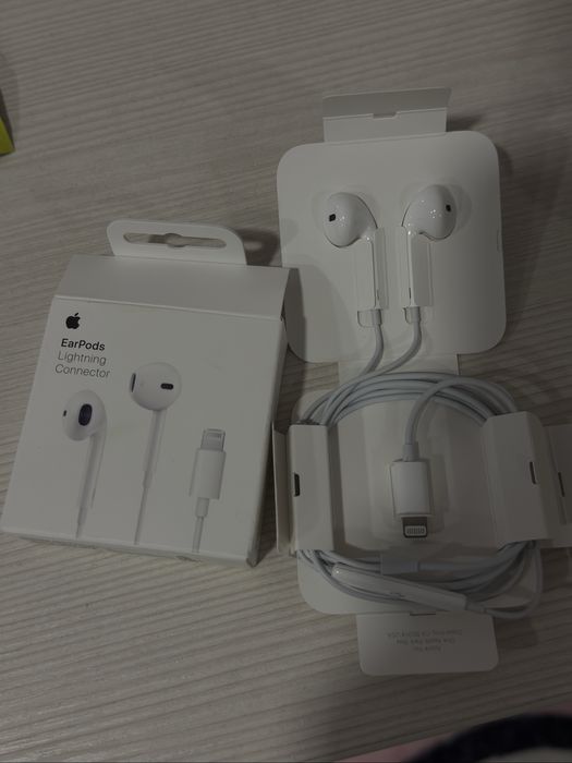 earpods lightning новые