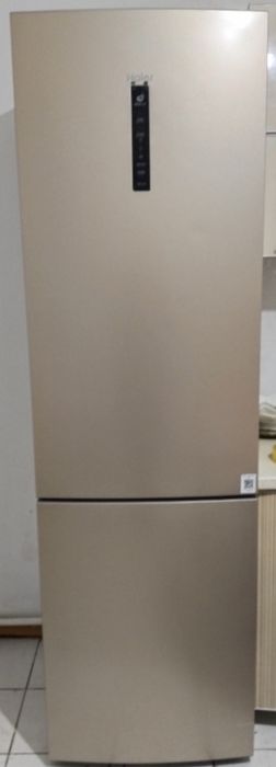 Продам холодильник Haier