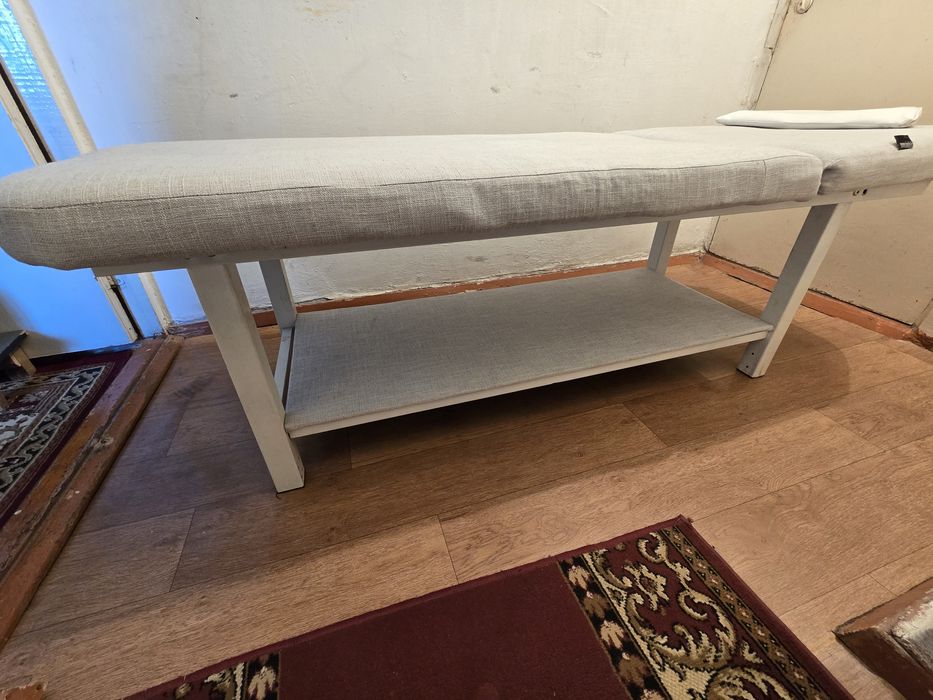 Продается кушетка