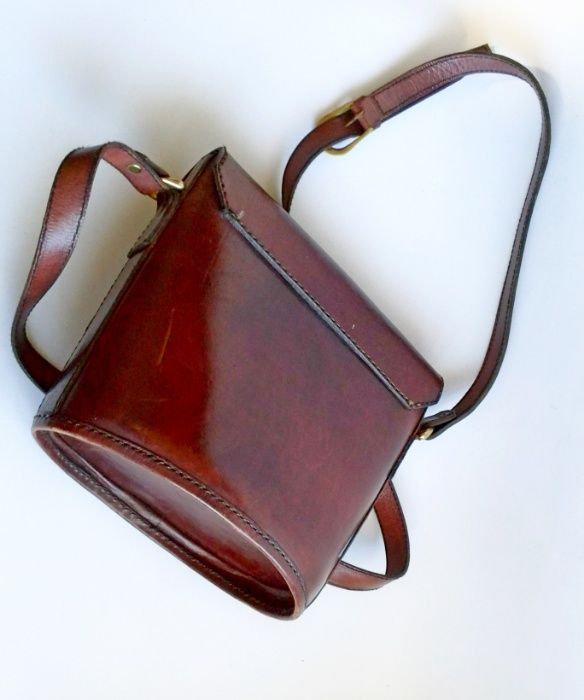 Дамски чанти Пращам само с Еконт