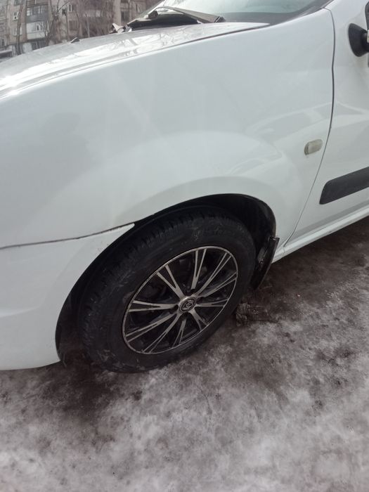 Лада Ларгус с газом 7 местная